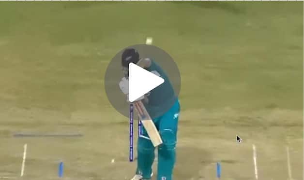 [Watch] Farooqi On Fire, Send Back Daryl Mitchell With Ball Of The Match
